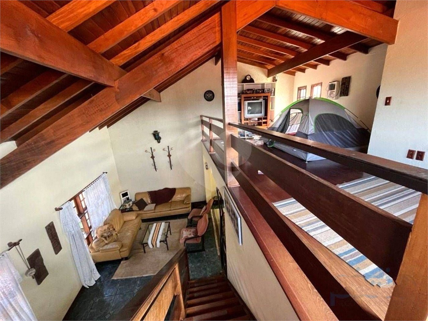 Casa à venda com 8 quartos, sendo 3 suítes, em Jardim Terceiro Centenário, Atibaia, SP