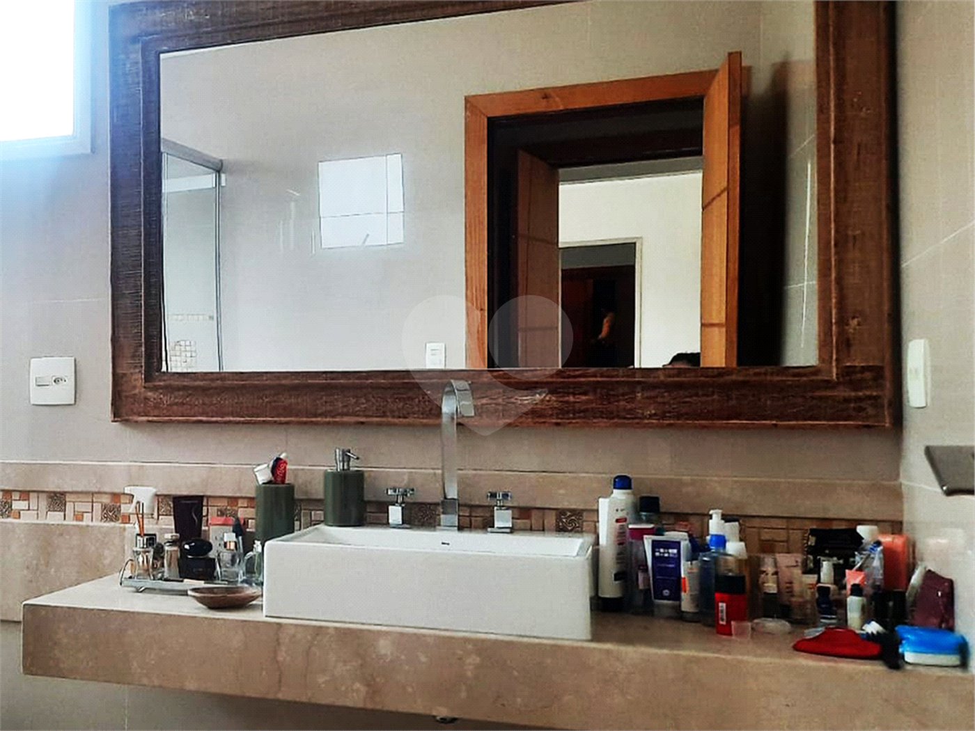 Sobrado à venda com 4 quartos, sendo 2 suítes,  em Bela Aliança, São Paulo, SP