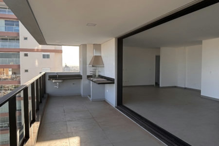 Apartamento à venda com 3 suítes em Edifício Majestic, Presidente Prudente, SP