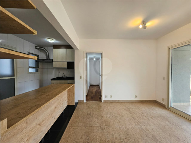 Apartamento à venda com 3 quartos, sendo 1 suíte,  em Chácara Santo Antônio (zona Sul), São Paulo, SP