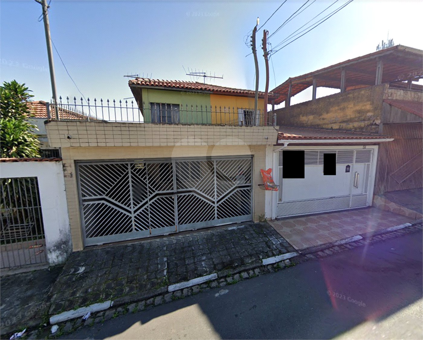 Sobrado à venda com 3 quartos no Centro, Poá, SP