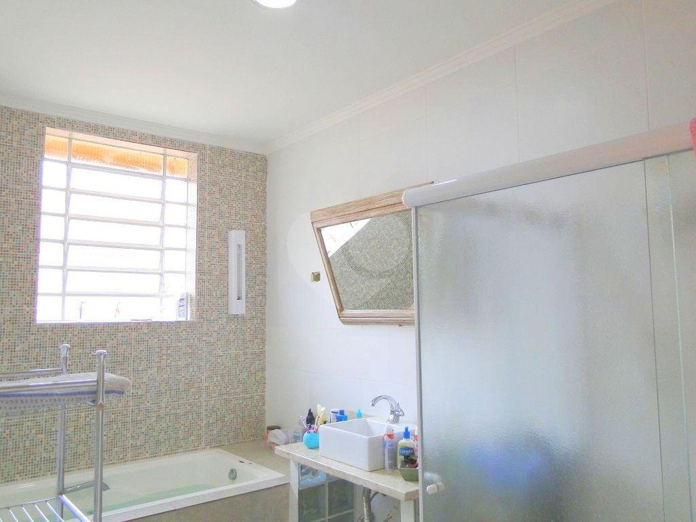 Sobrado à venda ou para alugar com 4 quartos, sendo 1 suíte, em Santana, São Paulo, SP