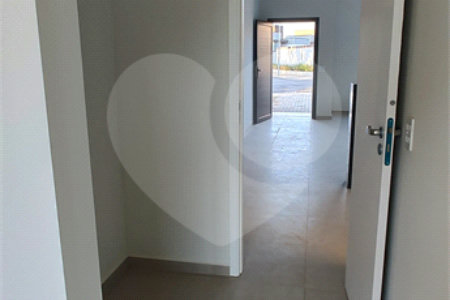 Casa à venda com 3 suítes no condomínio Reserva Ybyra, Atibaia - SP