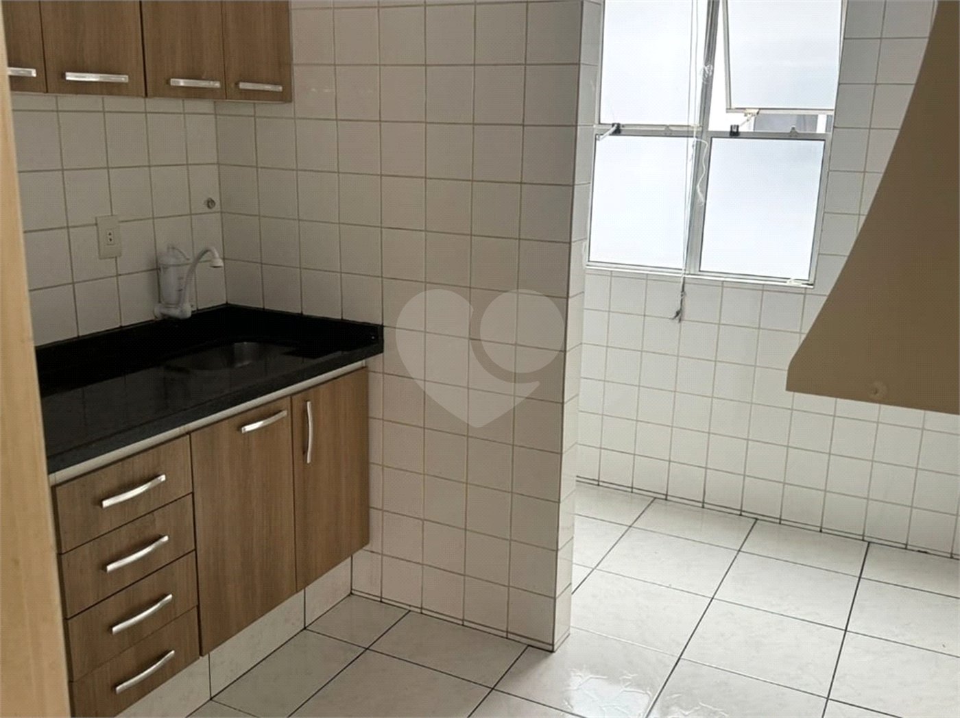 Casa à venda com 3 quartos, sendo 1 suíte, no condomínio Residencial Vera Lucia, Sorocaba - SP