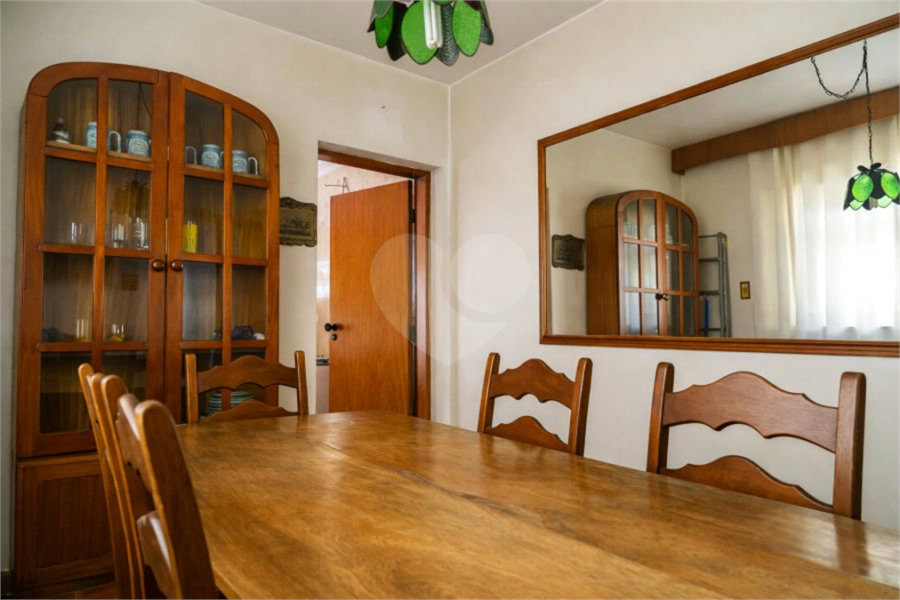 Sobrado à venda com 3 quartos, sendo 1 suíte,  em Vila Guarani, São Paulo, SP