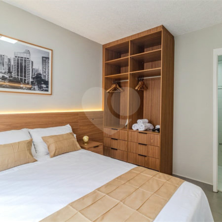 Apartamento à venda com 2 quartos, sendo 1 suíte,  em Liberdade, São Paulo, SP