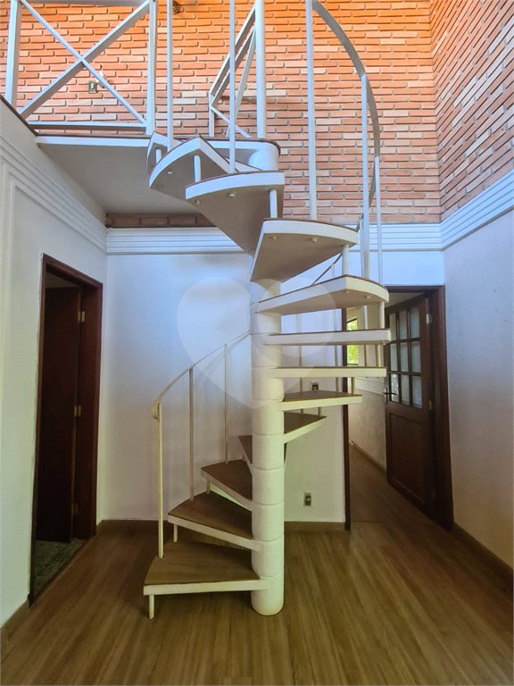 Casa à venda com 3 suítes no condomínio Portal do Sabia, Araçoiaba da Serra - SP