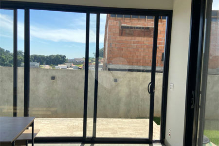 Casa à venda com 3 suítes no condomínio Terras de Santa Teresa, Itupeva - SP