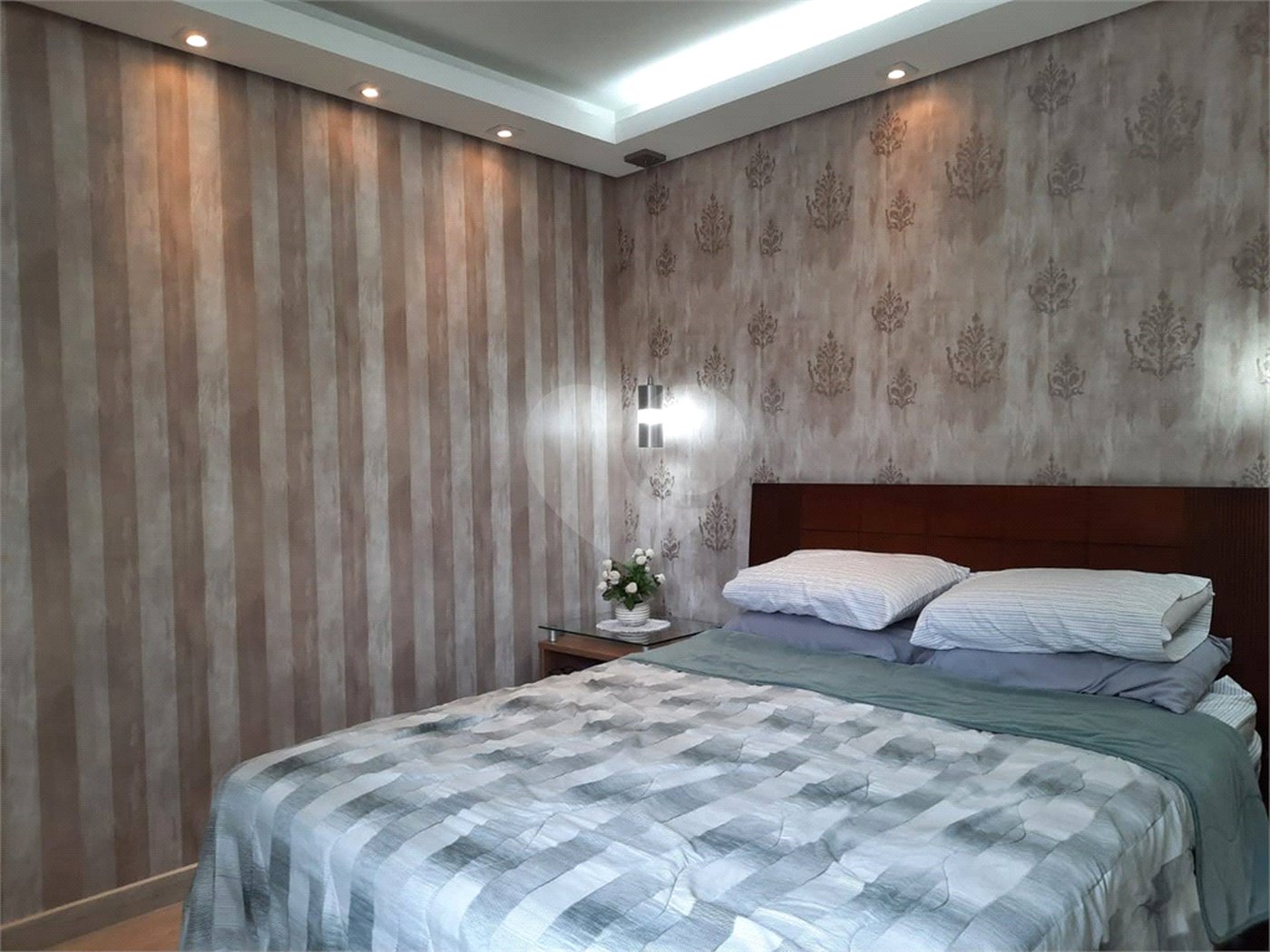 Sobrado à venda com 3 quartos, sendo 1 suíte, em Brooklin, São Paulo, SP