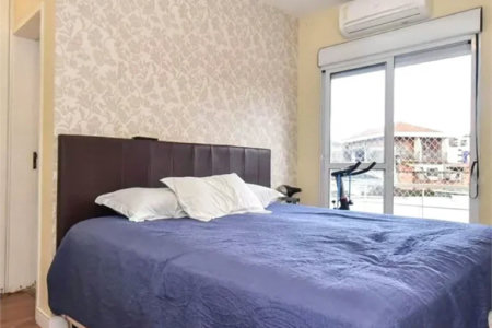 Sobrado à venda com 3 quartos, sendo 1 suíte,  em Vila Morse, São Paulo, SP