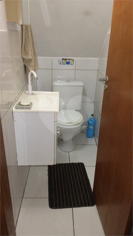 Sobrado com 101m², 2 dormitórios, sendo 2 suítes, 2 vagas, à venda na Vila Ema.