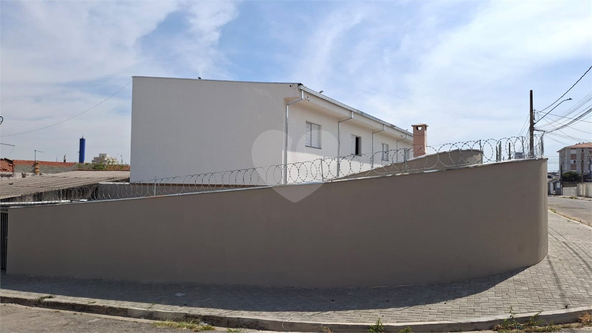 Sobrado à venda com 2 quartos em Vila Colorau, Sorocaba, SP