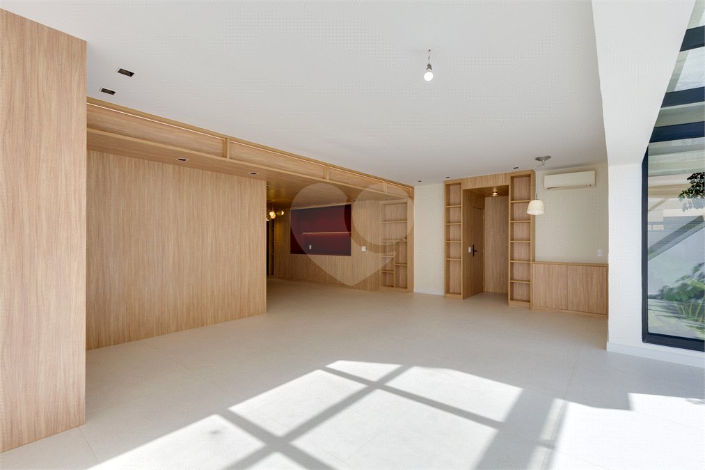 Apartamento à venda com 3 suítes em Chácara Santo Antônio, São Paulo, SP