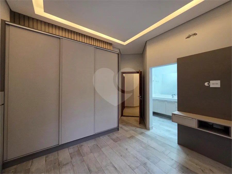 Casa à venda com 4 suítes no condomínio Residencial Jardim Primavera, Louveira - SP