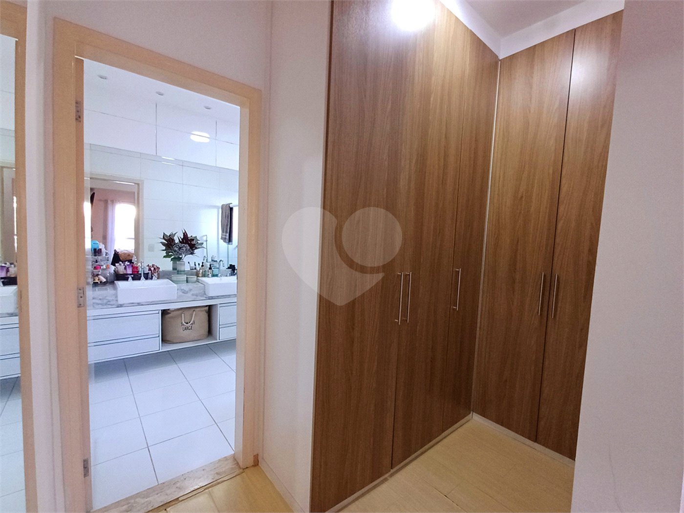 Casa à venda com 3 suítes no condomínio Ibiti Royal Park, Sorocaba - SP