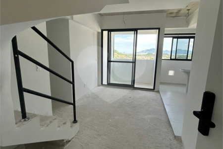 Cobertura à venda com 3 quartos, sendo 1 suíte, em Jacarepaguá, Rio de Janeiro, RJ