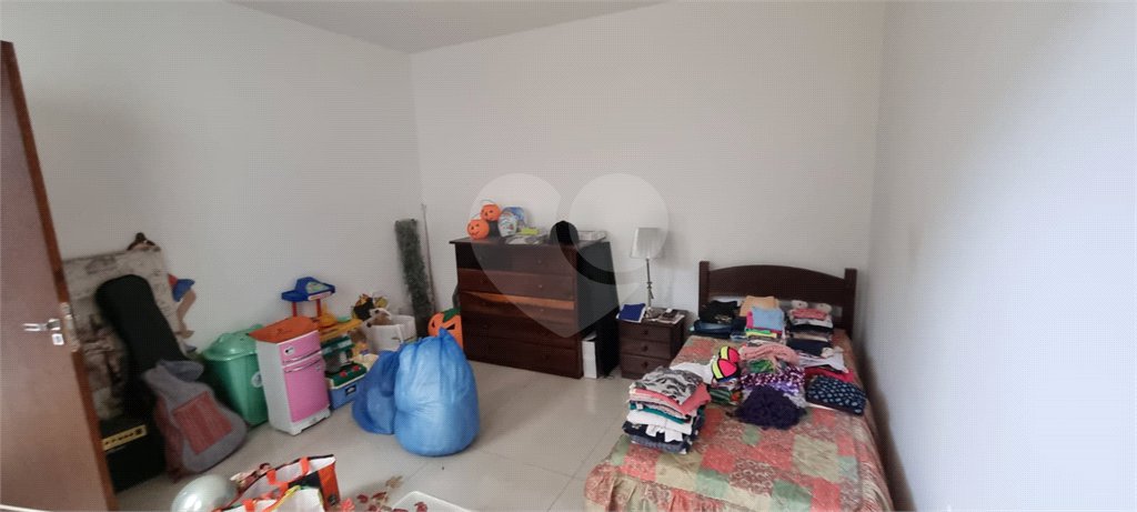Casa à venda com 5 quartos, sendo 2 suítes, no condomínio Swiss Park, São Bernardo do Campo - SP