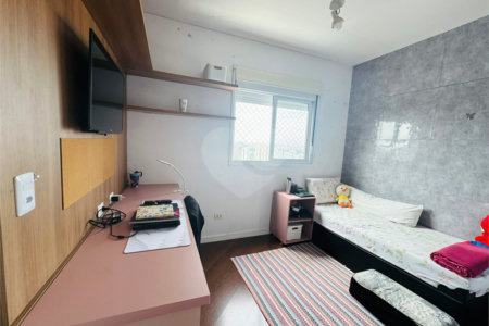 Apartamento à venda com 3 quartos, sendo 1 suíte, em Jardim Zaira, Guarulhos, SP