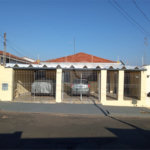 Casa à venda com 2 quartos no Centro, Araraquara, SP