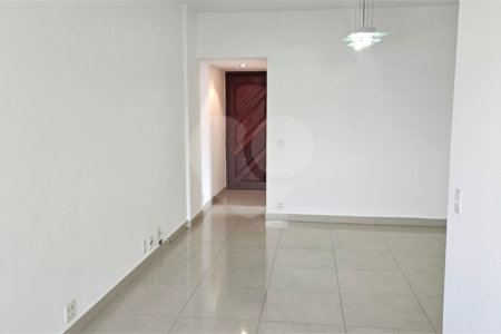 Apartamento à venda com 2 quartos, sendo 1 suíte,  em Tijuca, Rio de Janeiro, RJ