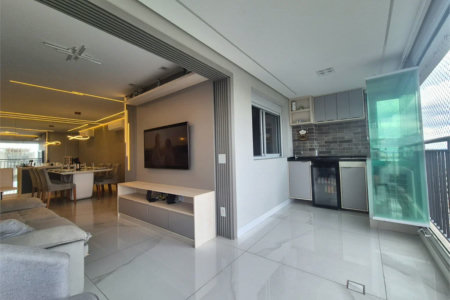Apartamento à venda com 3 quartos, sendo 2 suítes,  em Jardim Caboré, São Paulo, SP