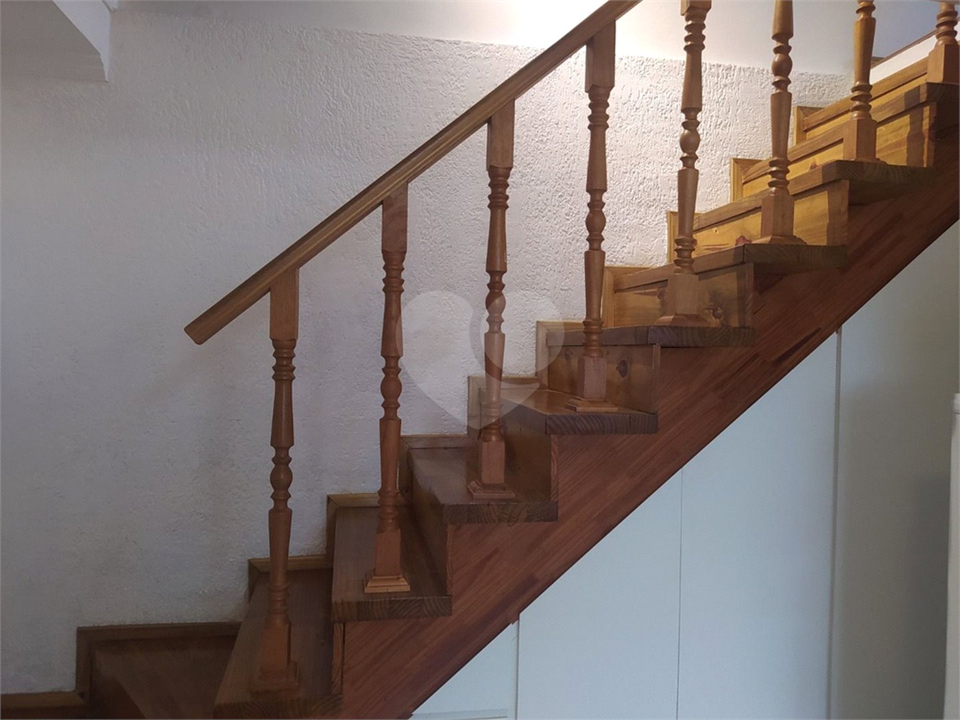 Casa à venda com 4 quartos, sendo 2 suítes, em Jardim Caparelli (mailasqui), São Roque, SP