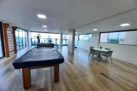 Apartamento Residencial à venda, Pitangueiras, Guarujá - AP0136.
