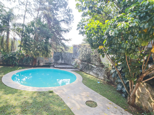 Sobrado à venda com 4 quartos, sendo 3 suítes,  em Chácara Monte Alegre, São Paulo, SP
