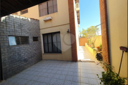 Casa à venda com 3 quartos, sendo 1 suíte,  em Jardim Santa Rosália, Sorocaba, SP