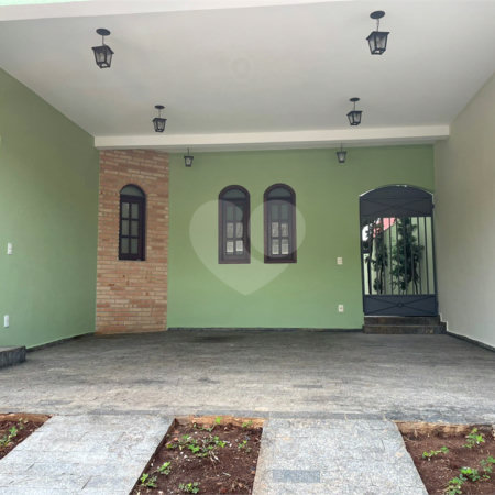 Casa à venda com 4 quartos, sendo 2 suítes,  em Jardim Pagliato, Sorocaba, SP