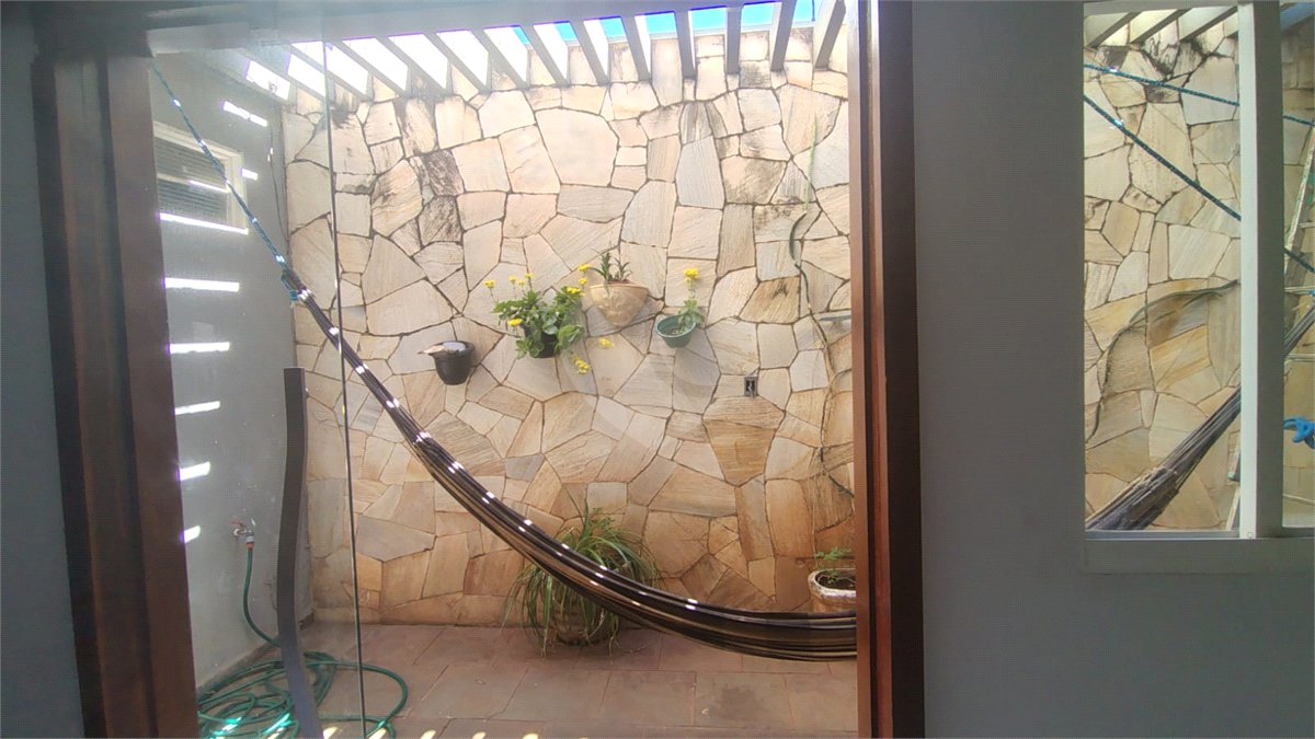 Casa à venda com 3 quartos, sendo 1 suíte, em Independência, Ribeirão Preto, SP