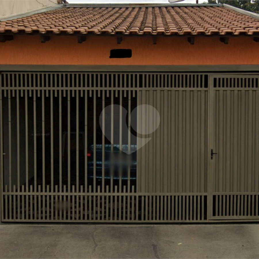 Casa térrea para venda no Planalto Paraíso