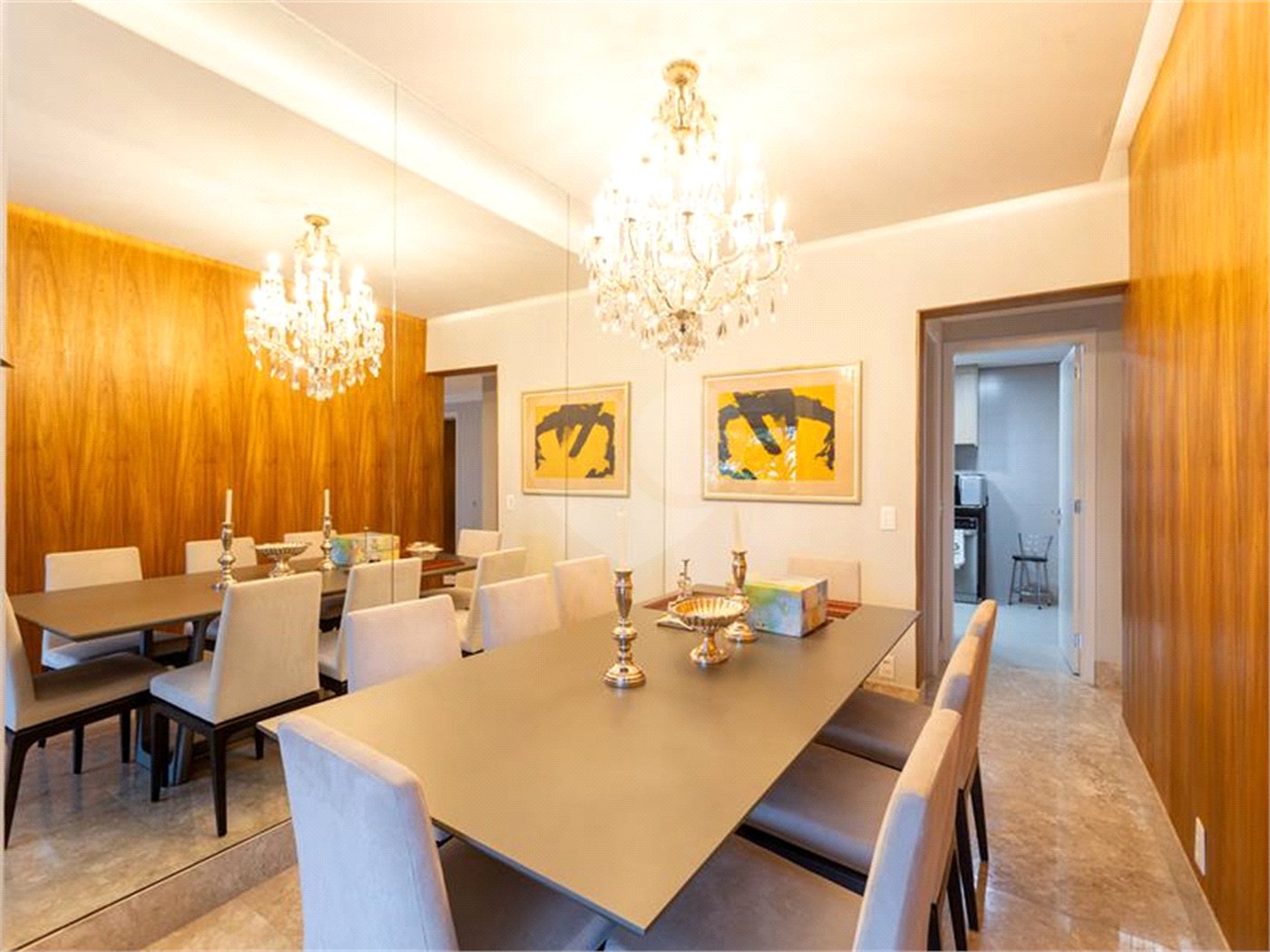 Apartamento a venda nos Jardins 262 m2, 3 suites e 3 vagas
