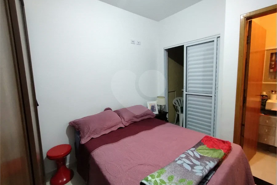 Casa condominio Fechado Agua Fria 68 mts - 02 suites, lavabo, 03 wcs, Sala Ampla, Cozinha Planejada, Lavanderia. 01 Vaga Garagem e Elevador.