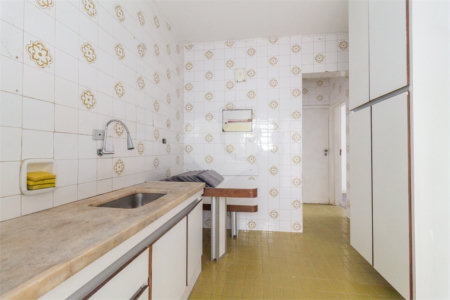 Apartamento à venda com 3 quartos, sendo 1 suíte, em Cerqueira César, São Paulo, SP