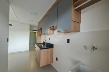 Apartamento à venda com 3 quartos, sendo 1 suíte,  em Jardim Refúgio, Sorocaba, SP