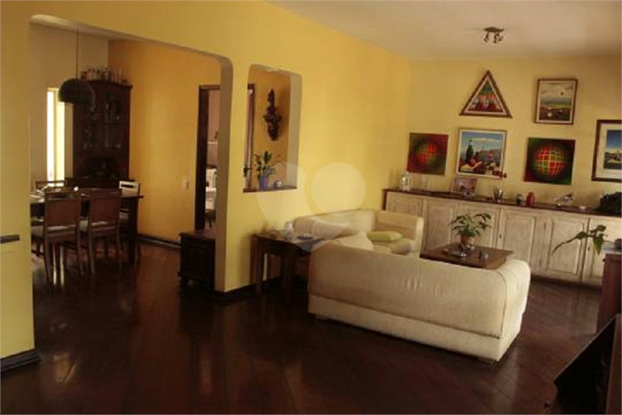 Casa à venda com 4 quartos, sendo 1 suíte, em Tremembé, São Paulo, SP
