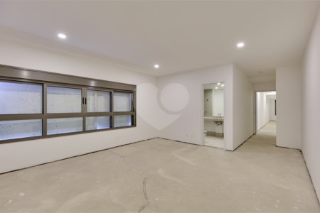 Apartamento à venda com 4 suítes em Campo Belo, São Paulo, SP