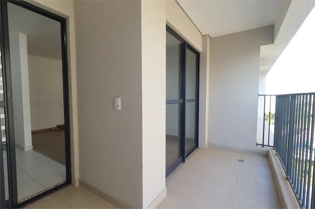 Apartamento à venda com 3 quartos, sendo 1 suíte, em Vila Anastácio, São Paulo, SP