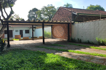 Terreno à venda com 1 suíte em Interlagos, São Paulo, SP