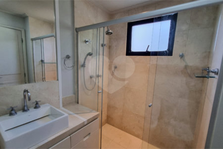 Apartamento para alugar com 6 quartos, sendo 4 suítes,  em Panamby, São Paulo, SP