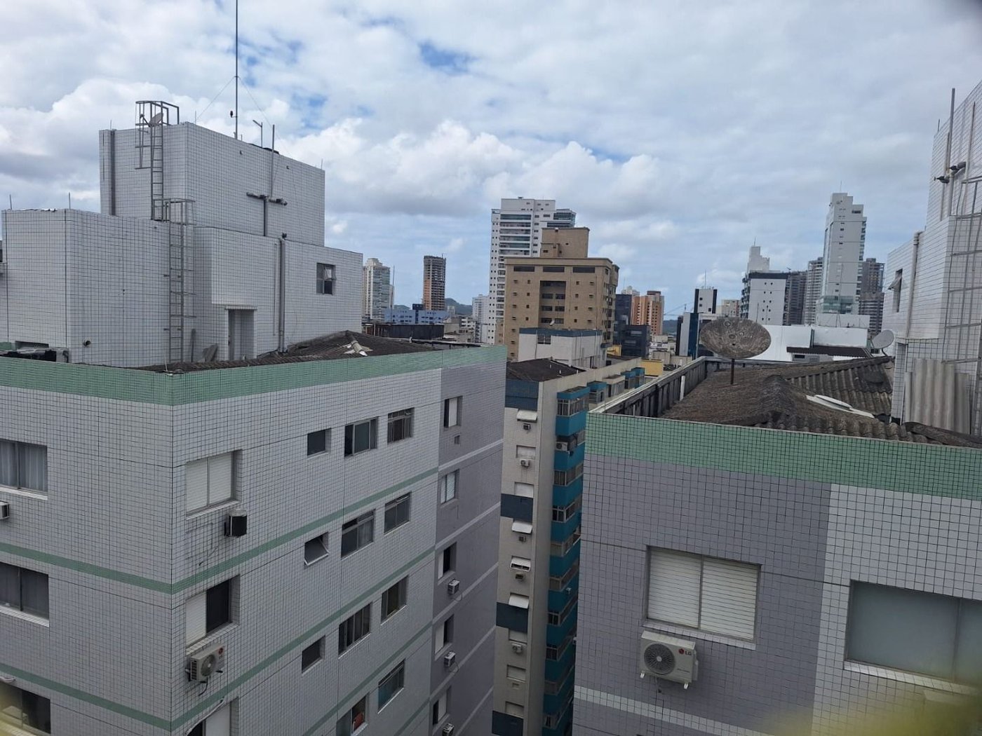 Apartamento com 2 dormitórios à venda, 70 m² por R$ 670.000,00 - Aparecida - Santos/SP
