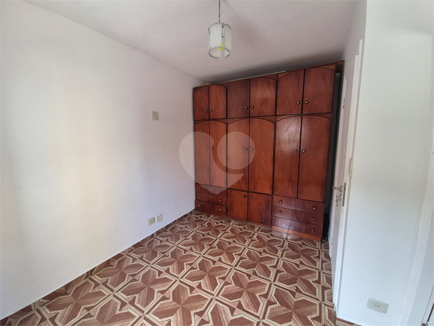 Casa à venda com 3 quartos, sendo 2 suítes, no condomínio Quintas Marajoara, São Paulo - SP