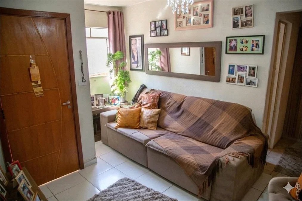 Casa à venda com 3 quartos, sendo 2 suítes, em Vila Yara, Osasco, SP