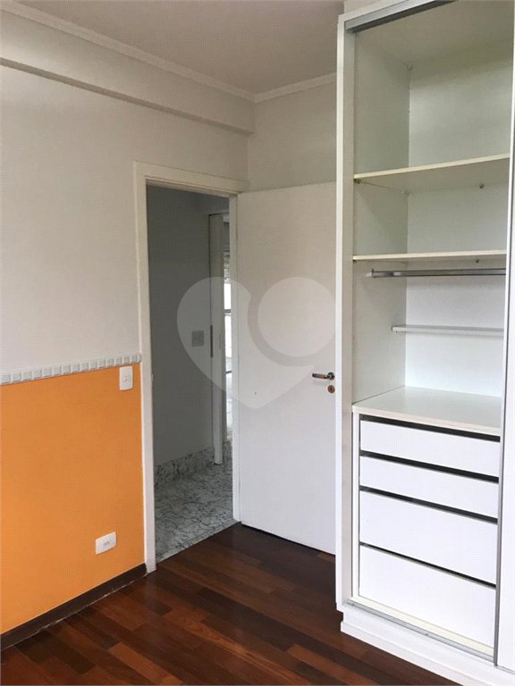 Apartamento à venda com 2 quartos, sendo 1 suíte, em Vila Andrade, São Paulo, SP
