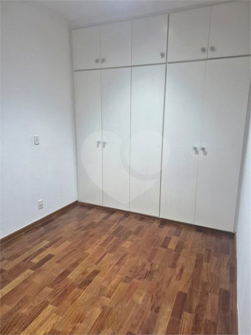 Casa de Vila à venda com 4 quartos, sendo 3 suítes, em Chácara Santo Antônio, São Paulo, SP