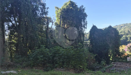 Terreno à venda no condomínio Alpes da Cantareira, Mairiporã - SP