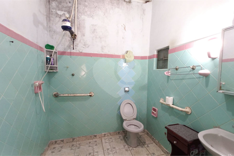 Casa Térrea à venda com 4 quartos, sendo 2 suítes, em Vila Gustavo, São Paulo, SP