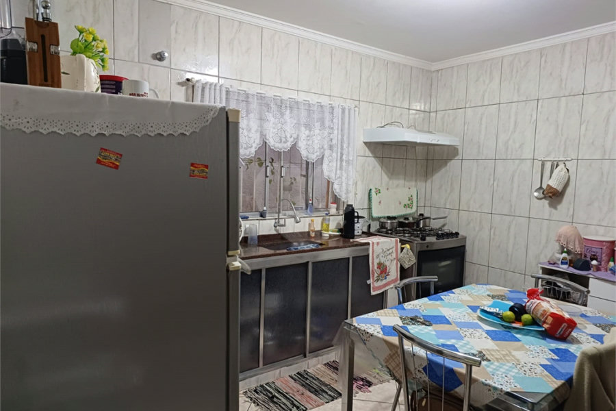 Sobrado à venda com 4 quartos, sendo 1 suíte, em Tremembé, São Paulo, SP