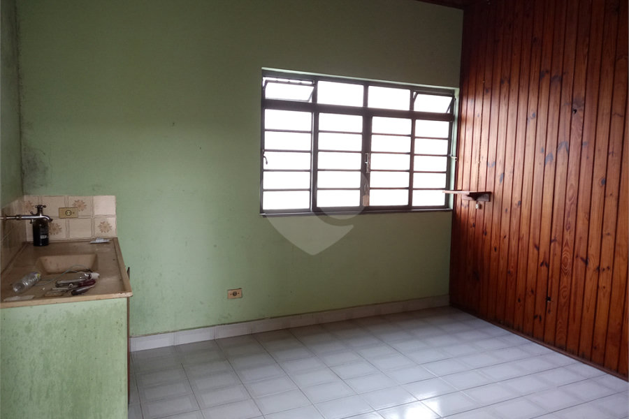 Sobrado à venda com 5 quartos em Horto, São Paulo, SP